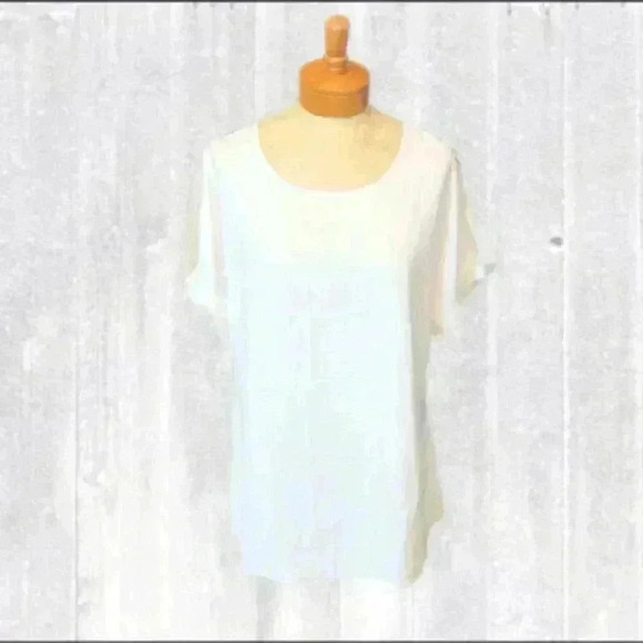 Bloomchic NWT White Rounded Neckline Faux Tab Sleeves with Button Detail Size 12 - Picture 1 of 12